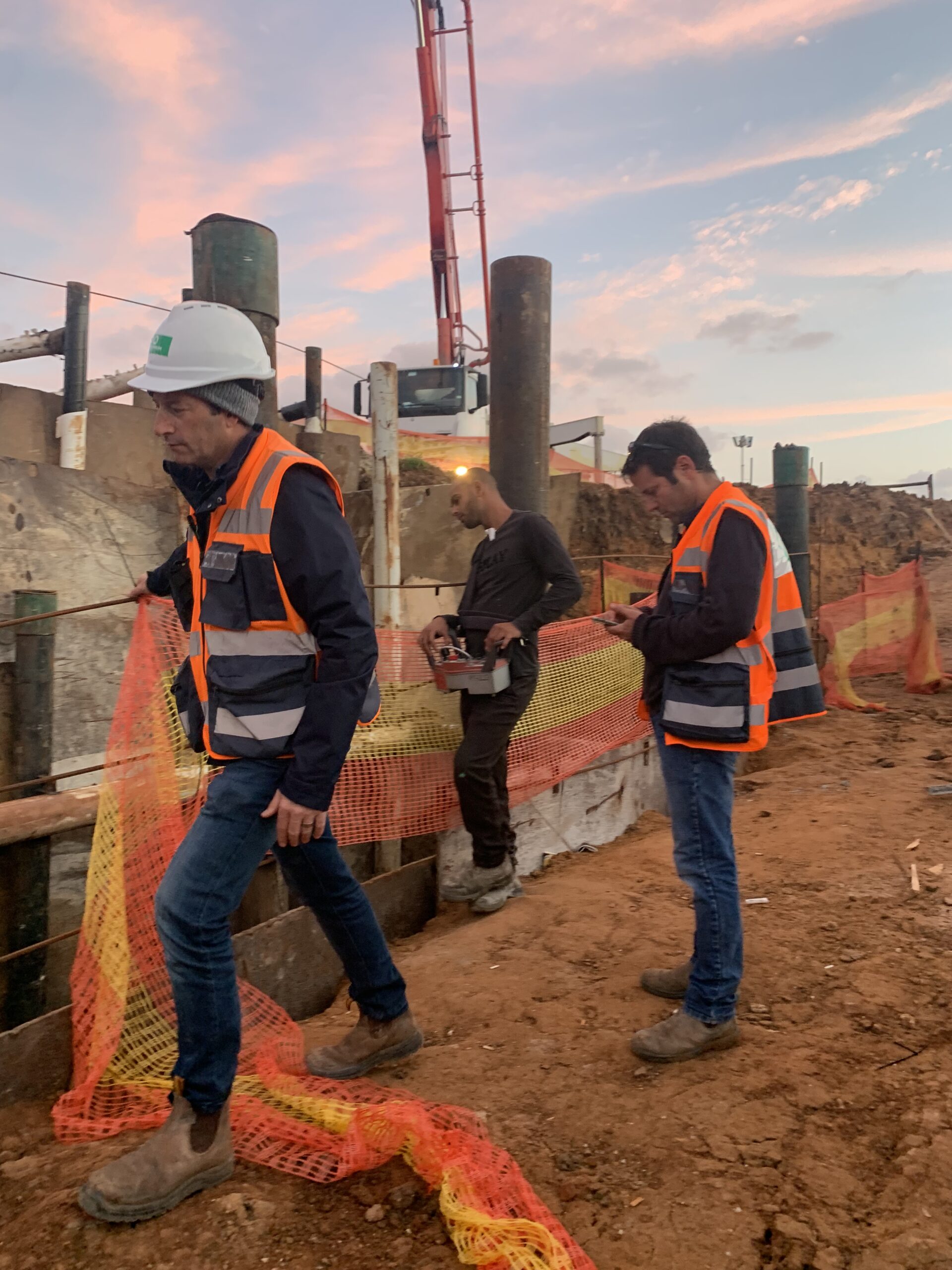 20220220_153627121_iOS