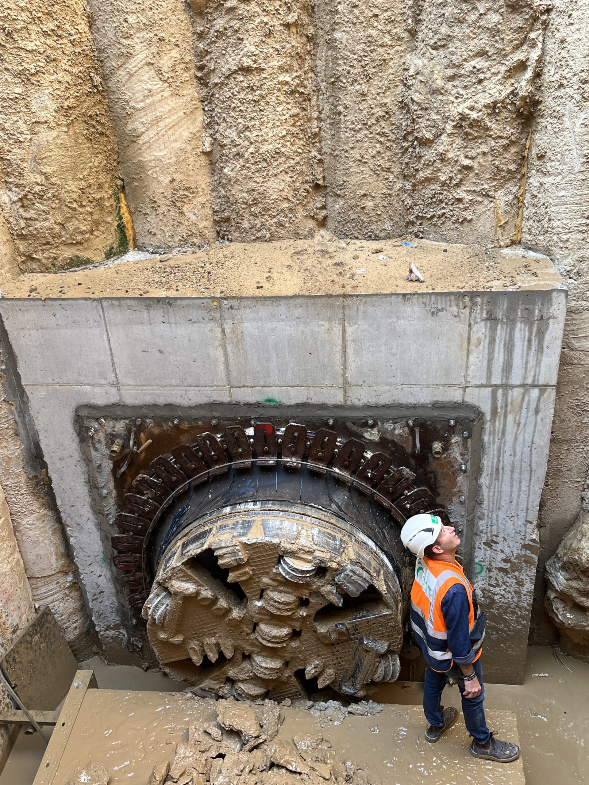 20231206_085827358_iOS